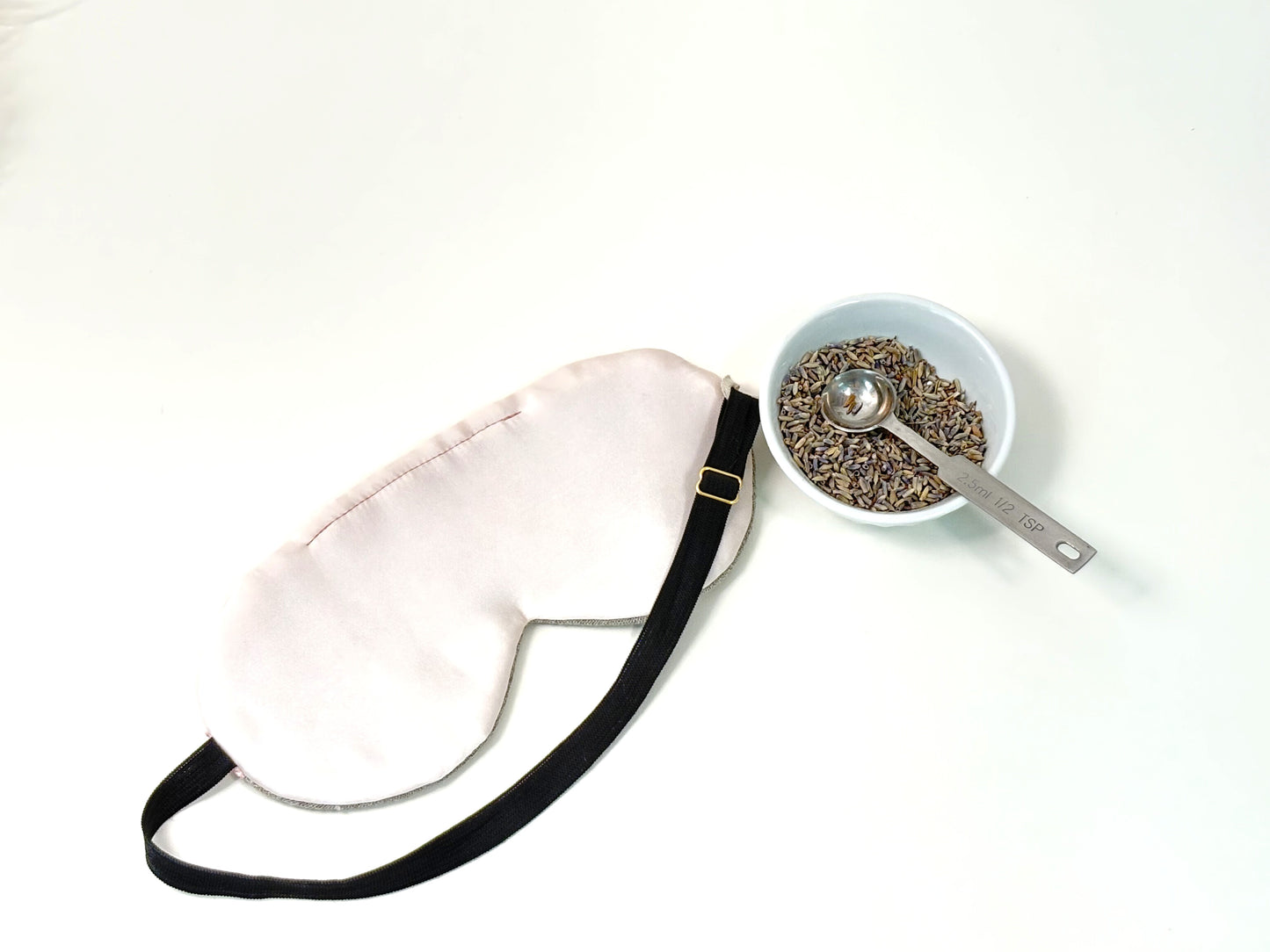Sleep Mask With Lavender flowers Buds